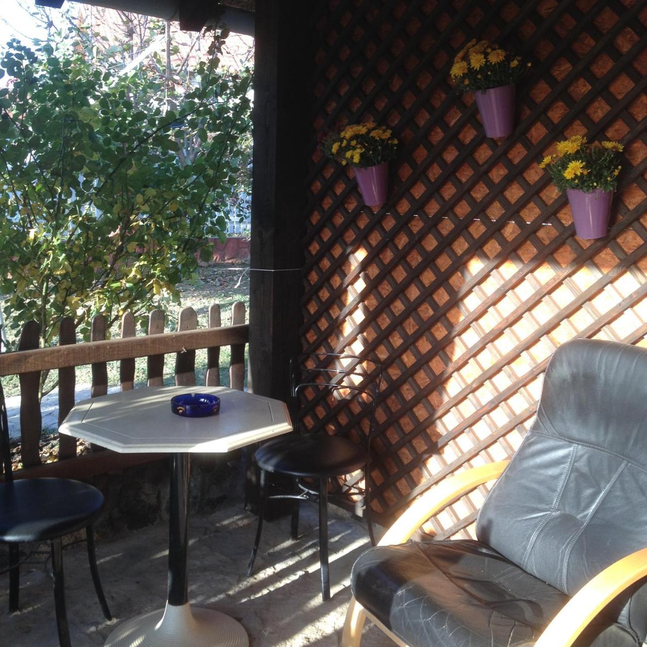Guest House Rose Smederevska Palanka Екстер'єр фото